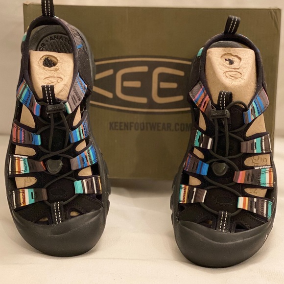 keen raya black